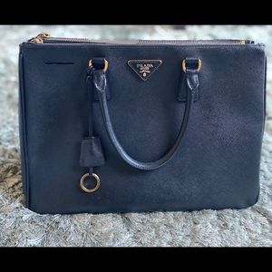 Prada Saffiano Lux large size black